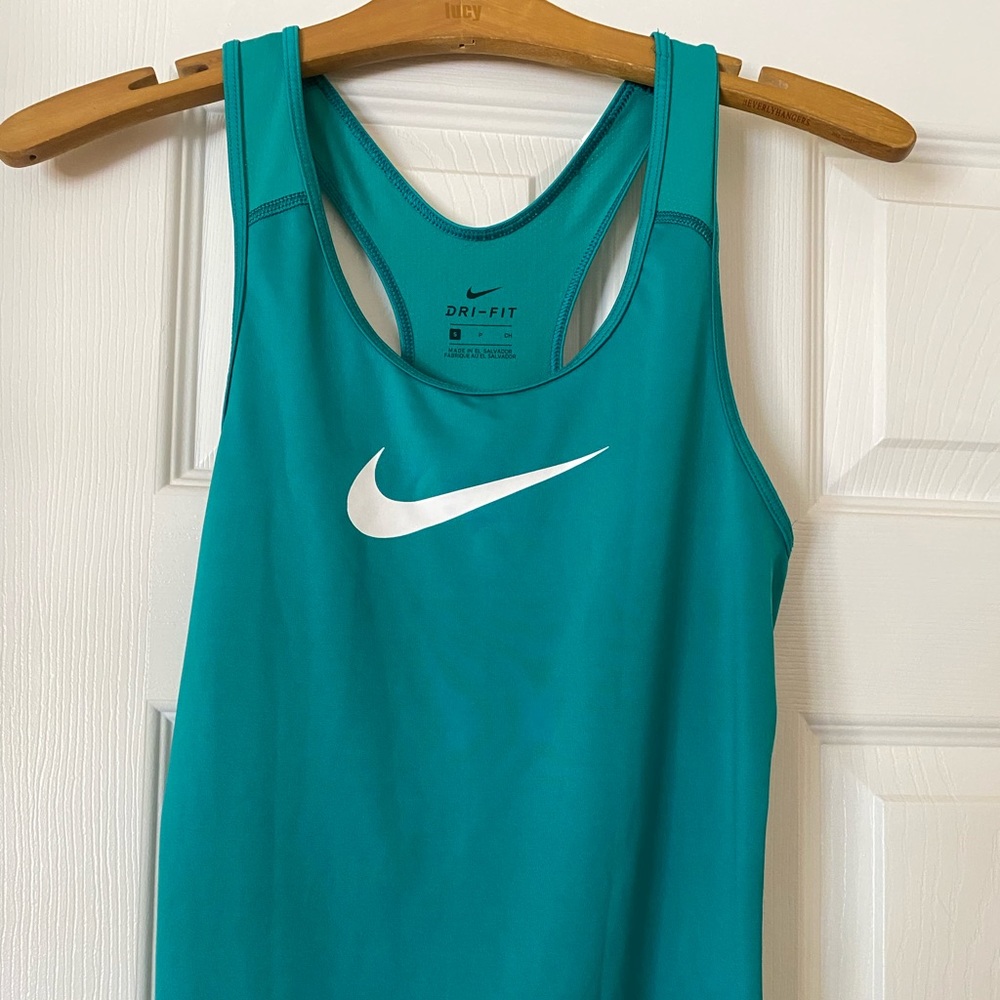 NIKE Racerback tank top